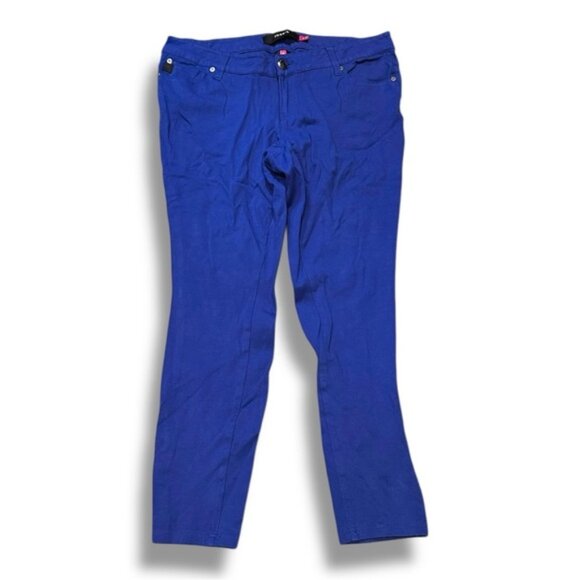 Women’s torrid 14 Electric Blue Mid Rise Ankle Crop Pant - Picture 1 of 7